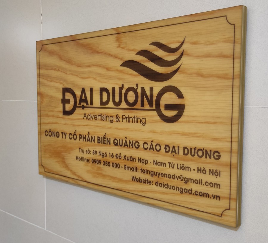 In Ấn Trên Gỗ: Tạo Dấu Ấn Cứng Cáp Và Tinh Tế Cho Các Sản Phẩm Quảng Cáo