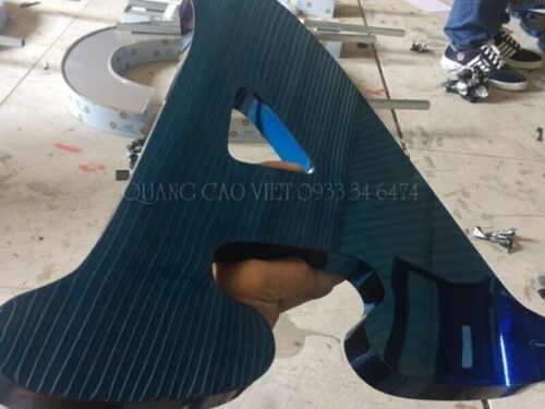 Gia Công In Ấn Inox: Lựa Chọn Hoàn Hảo Cho Các Dự Án Quảng Cáo Ngoài Trời