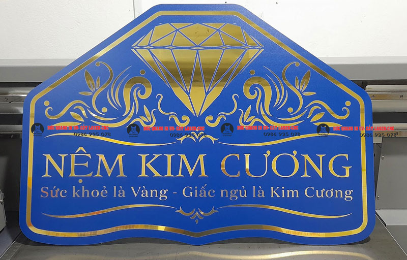 in uv alu vang guong