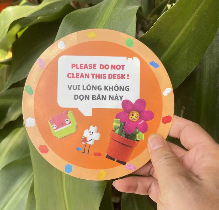 In UV trên mica theo yêu cầu